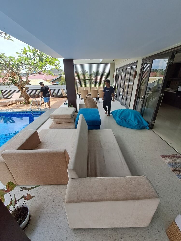 CUCI KASUR DAN SOFA (1)
