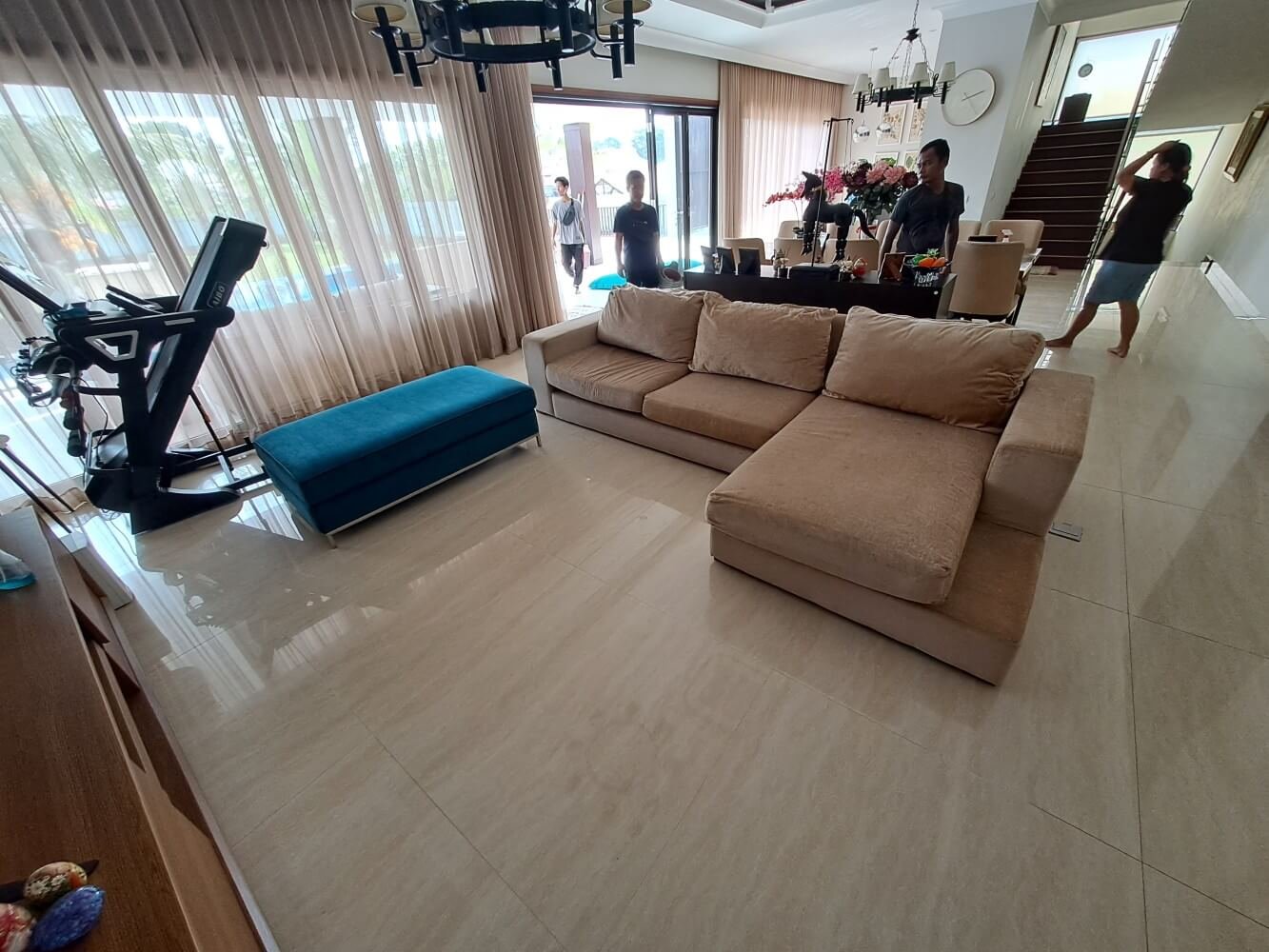 CUCI KASUR DAN SOFA (4)